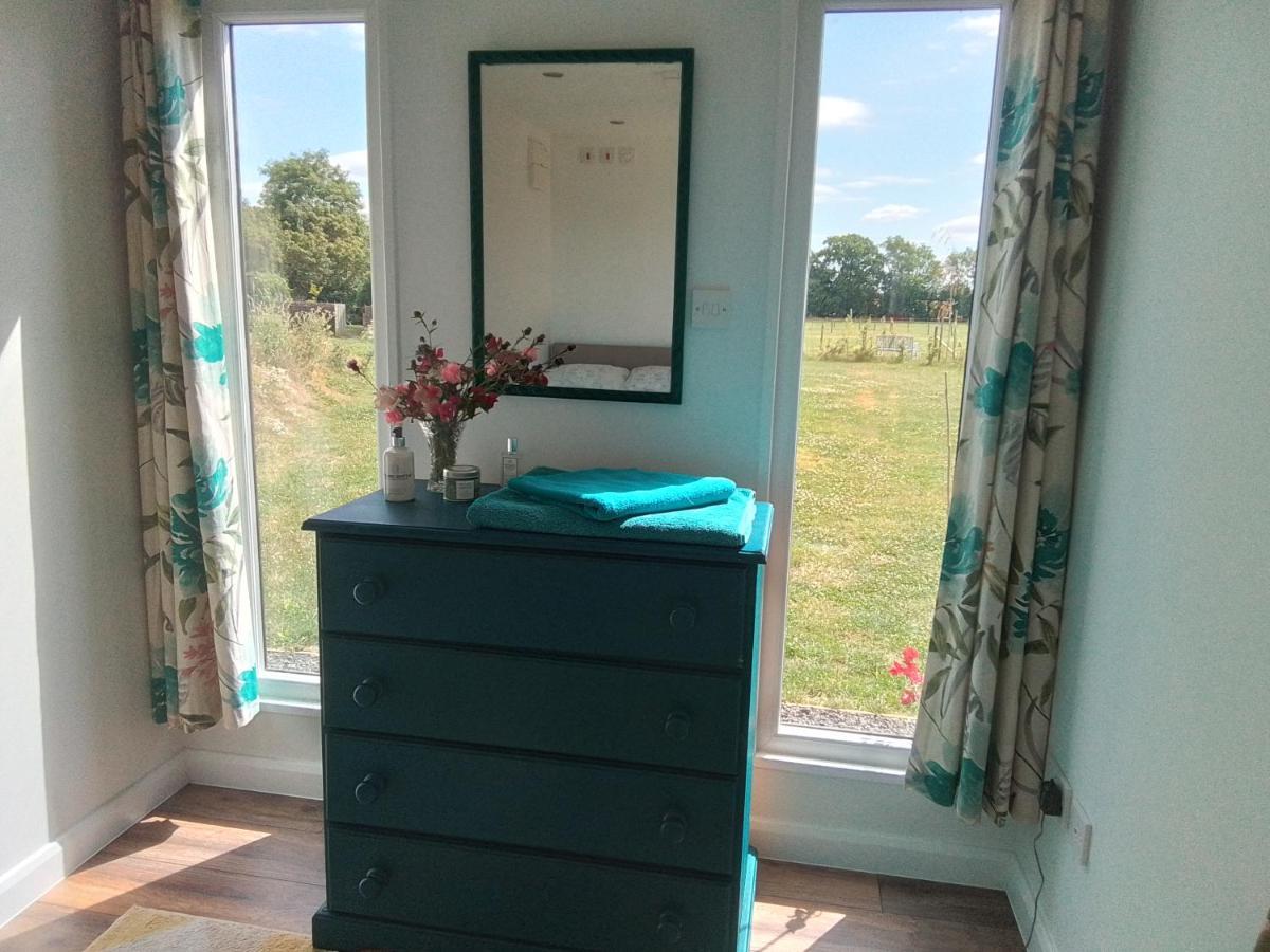Bluebell Cabin Badsey ภายนอก รูปภาพ